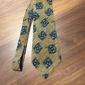 Vintage Georgio Armani 100% silk tie